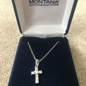 NWOT Cross Necklace
